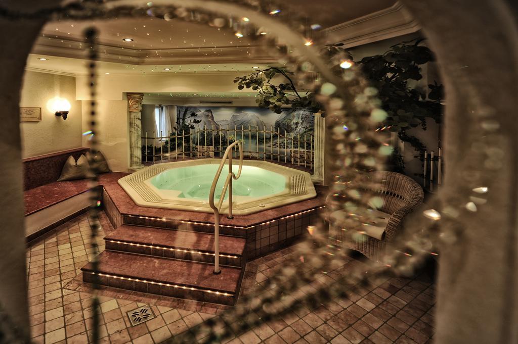 Hotel Verwall อิสชเกิล ภายนอก รูปภาพ