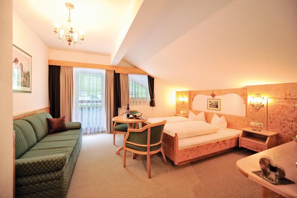 Hotel Verwall อิสชเกิล ภายนอก รูปภาพ
